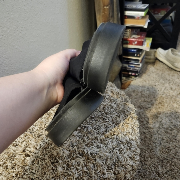 Steve Madden Black Women's Platform Slides - Picture 10 of 10